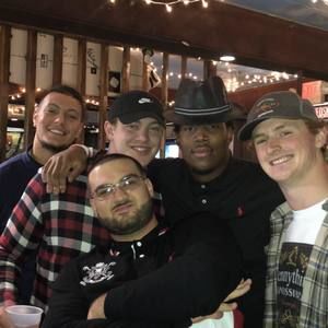 Meet your Posher, Logan